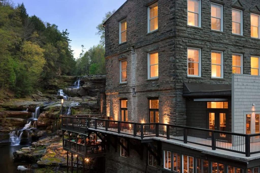 Peaceful Seasonal Wooded Cottage Close To Everything Tafton Exterior foto
